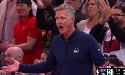 “Inaccettabile”: lo sfogo di Steve Kerr sulla decisione arbitrale