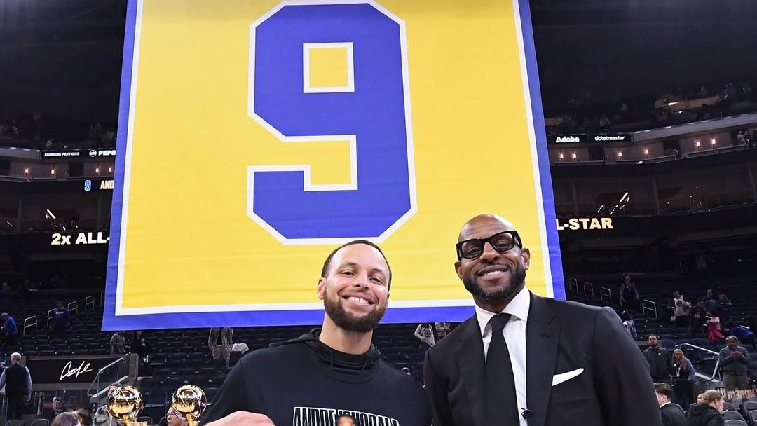 “Hai sacrificato l’ego per l’eccellenza”: il tributo di Curry a Iguodala