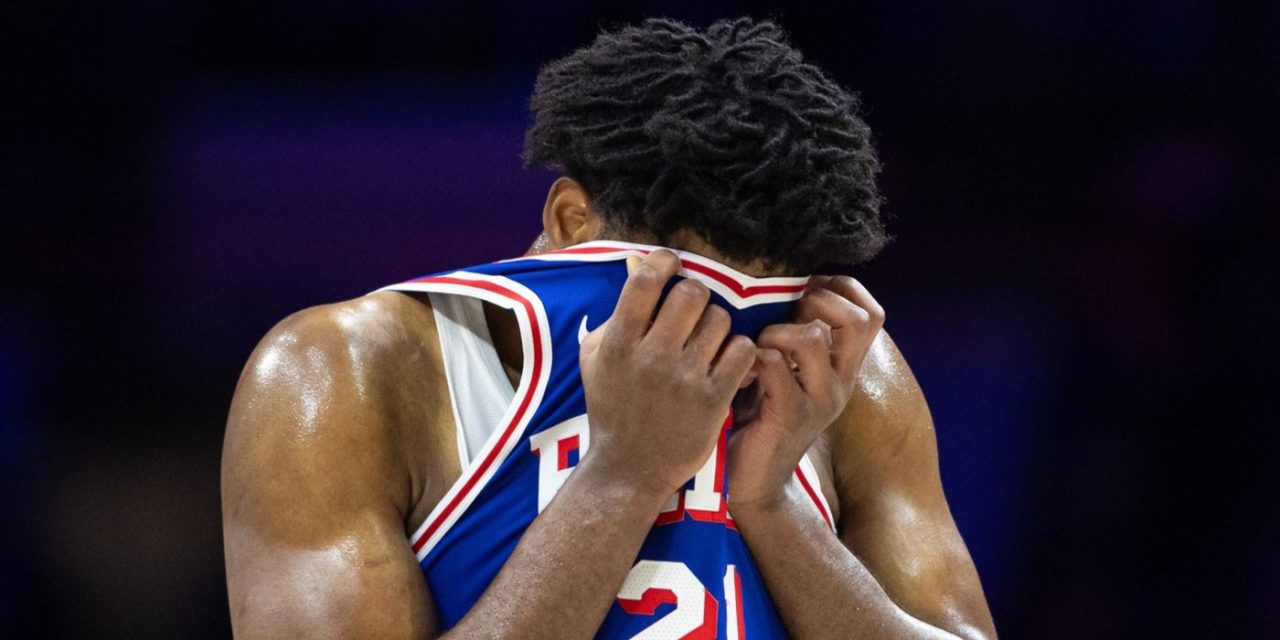 Embiid: “Per tornare al mio livello devo risolvere il problema al ginocchio”