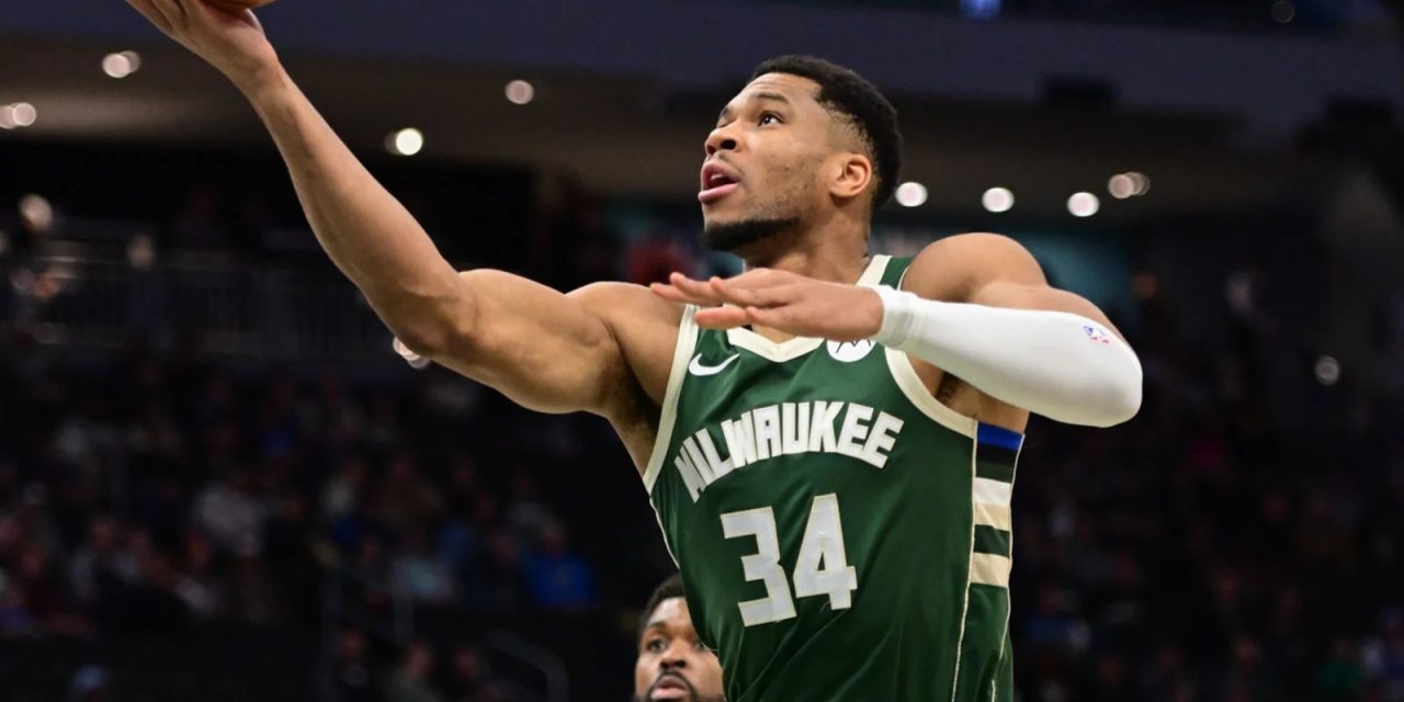 I media rimangono in silenzio davanti alla grandezza di Giannis Antetokounmpo