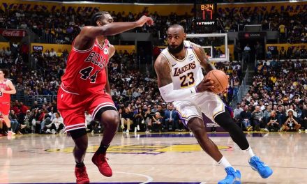 LeBron James torna in campo, ma i Lakers crollano in casa contro i Bulls