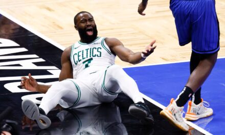 I Celtics hanno giocato i peggiori 18 minuti della loro storia, o quasi