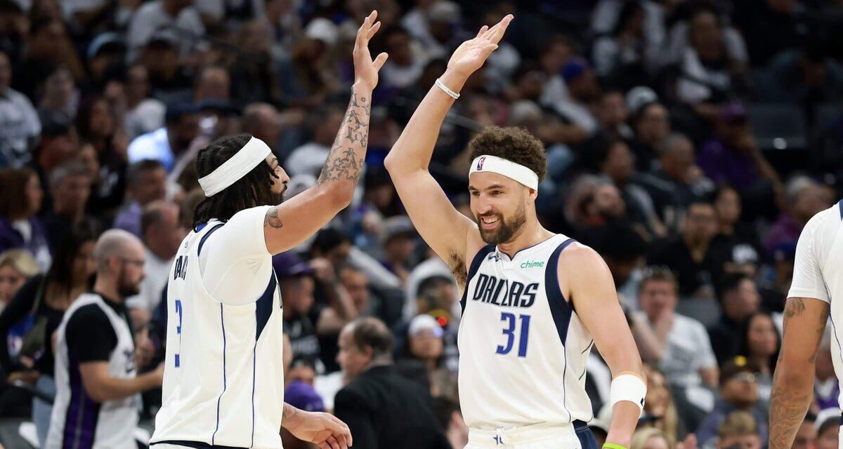 Mentre la dirigenza continua a ridicolizzarsi, i Mavericks se la giocano