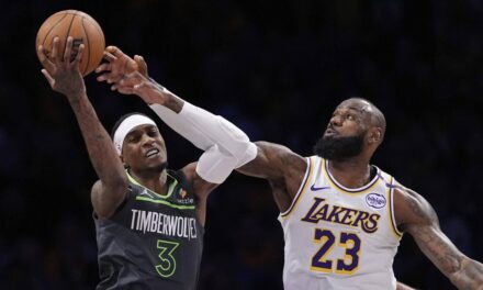 Per i Lakers la sconfitta di Gara 1 deve essere un avvertimento