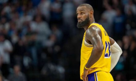 Il problema dei Lakers in Gara 3 è stata la mancanza di un lungo