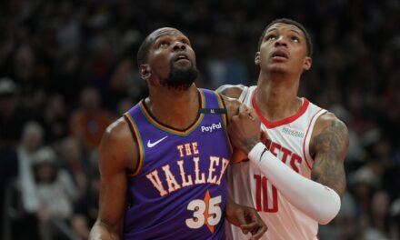TRADE ALERT: Kevin Durant è un nuovo giocatore dei Houston Rockets