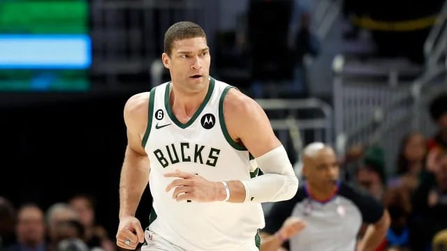 FREE AGENCY: Brook Lopez a Los Angeles, ma ai Clippers