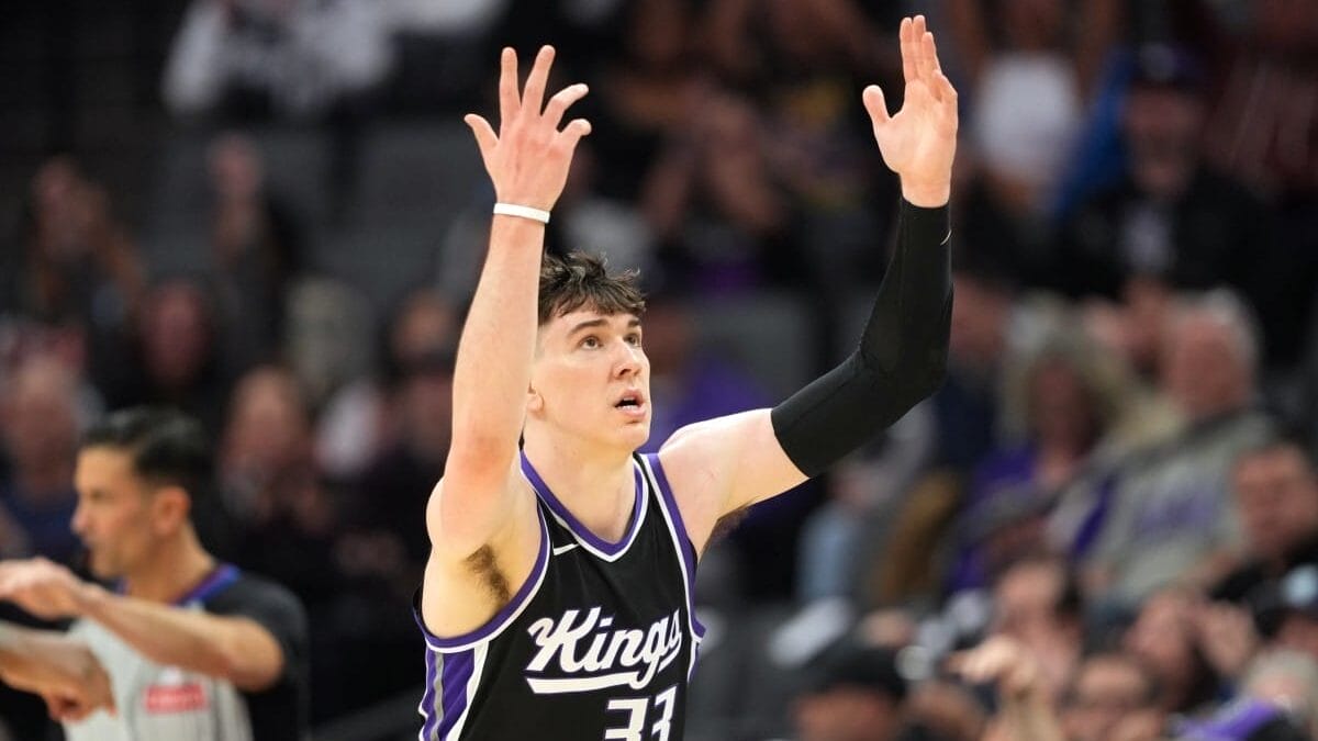 jake laravia los angeles lakers