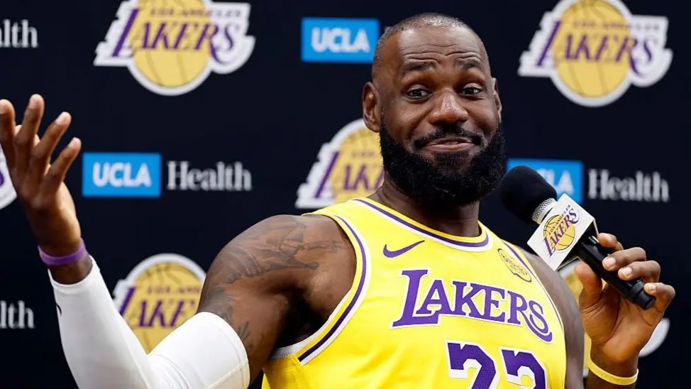 Abituatevi, il ritiro di LeBron James sarà un circo mediatico