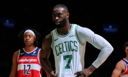 “Tesoro, mi si sono ristretti i Celtics”