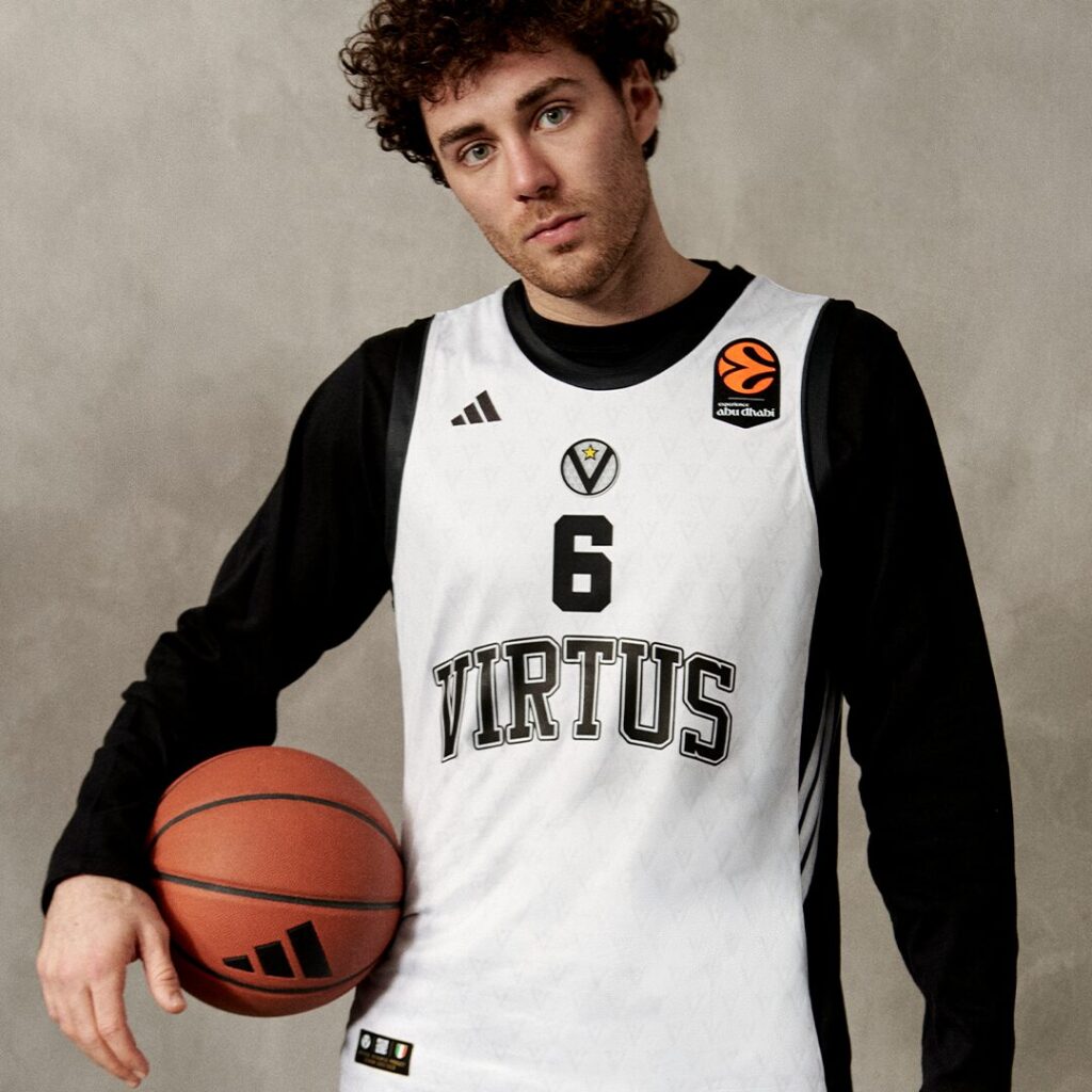 Alessandro Pajola con la nuova Away Jersey adidas della Virtus Bologna