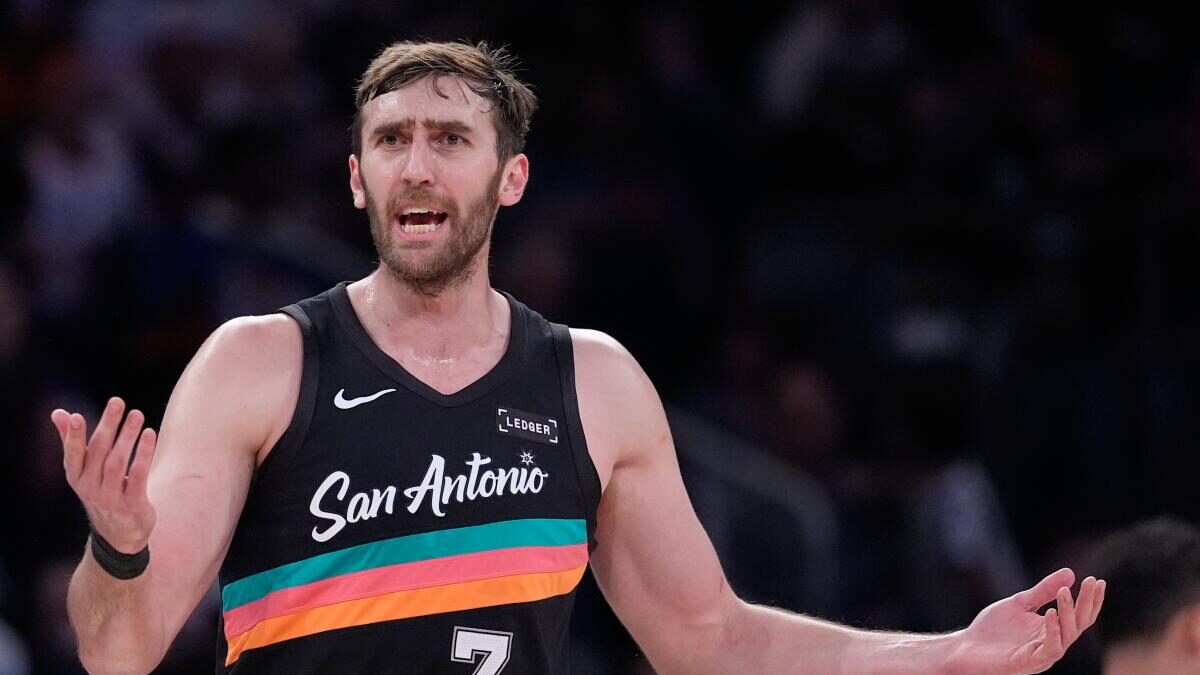 Luke Kornet e le sue parole sulla collaborazione degli Hawks con uno strip club