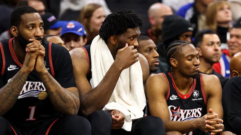 Forse è meglio che Embiid resti seduto