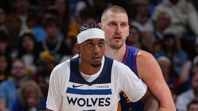 McDaniels Jokic Nuggets Timberwolves