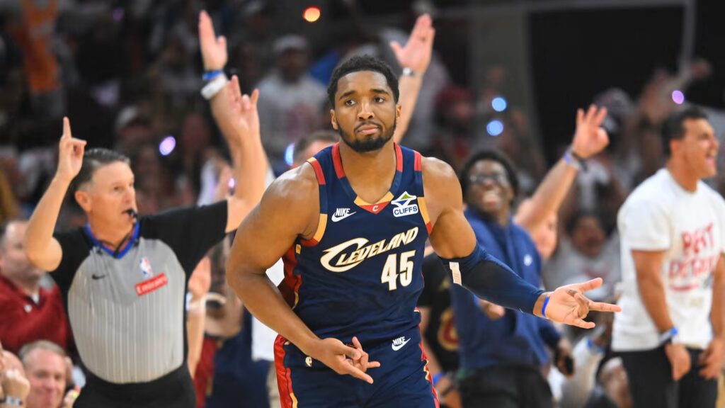 Donovan Mitchell si appresta a giocare Gara 7 NBA
