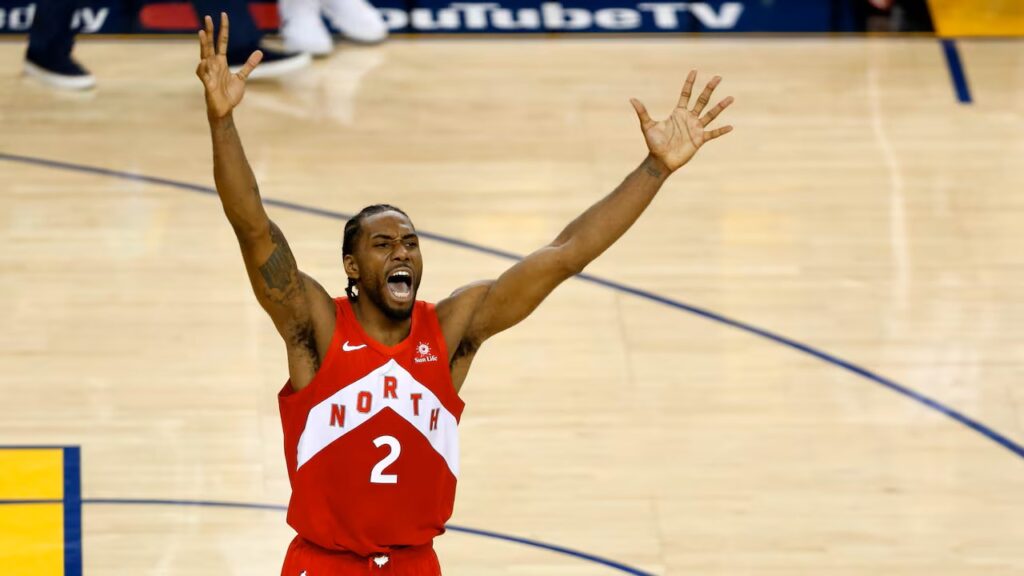 Kawhi Leonard torna ai Raptors nel mercato NBA